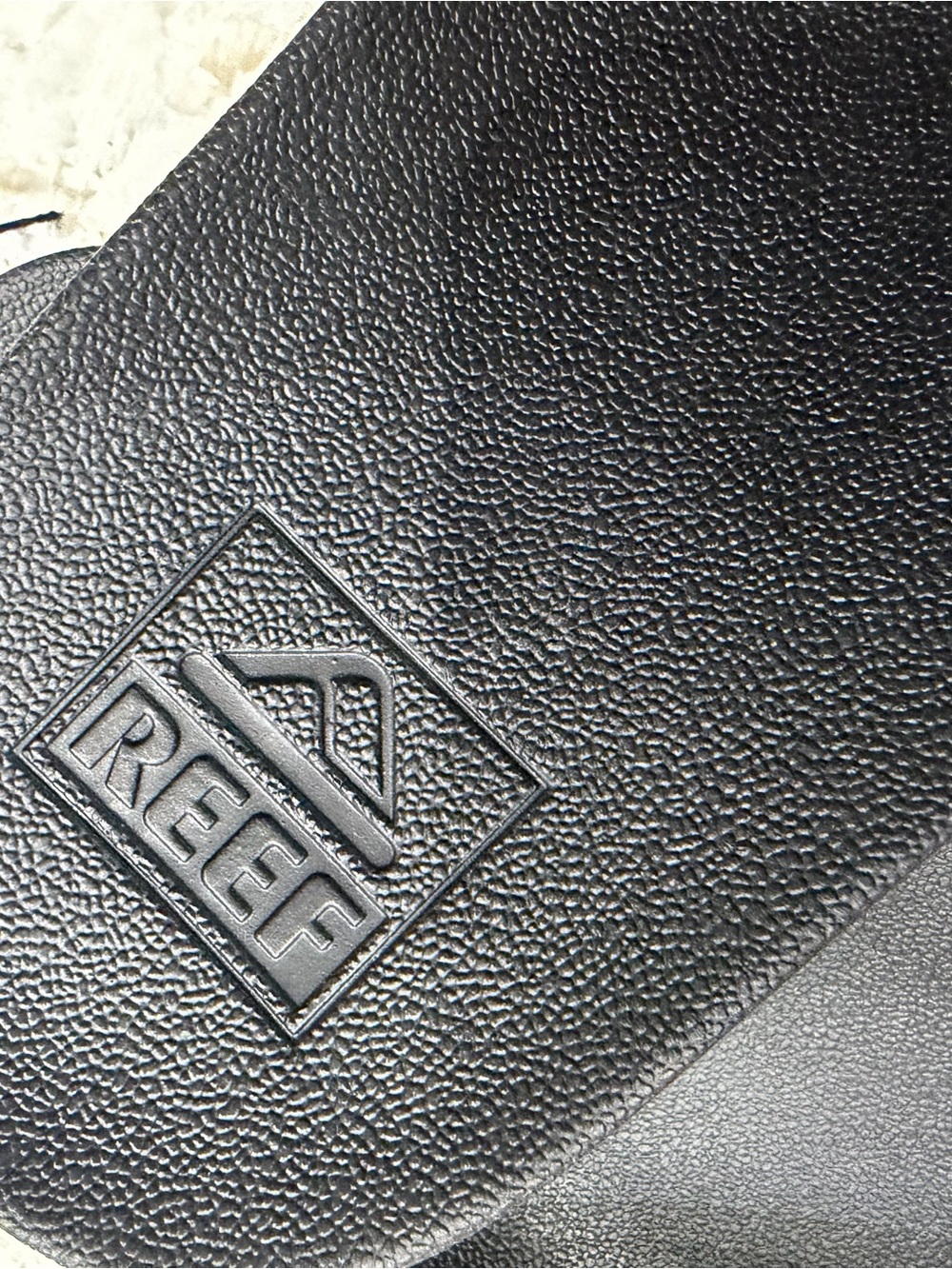 Flip-flops (Reef) - Picture 6 of 9